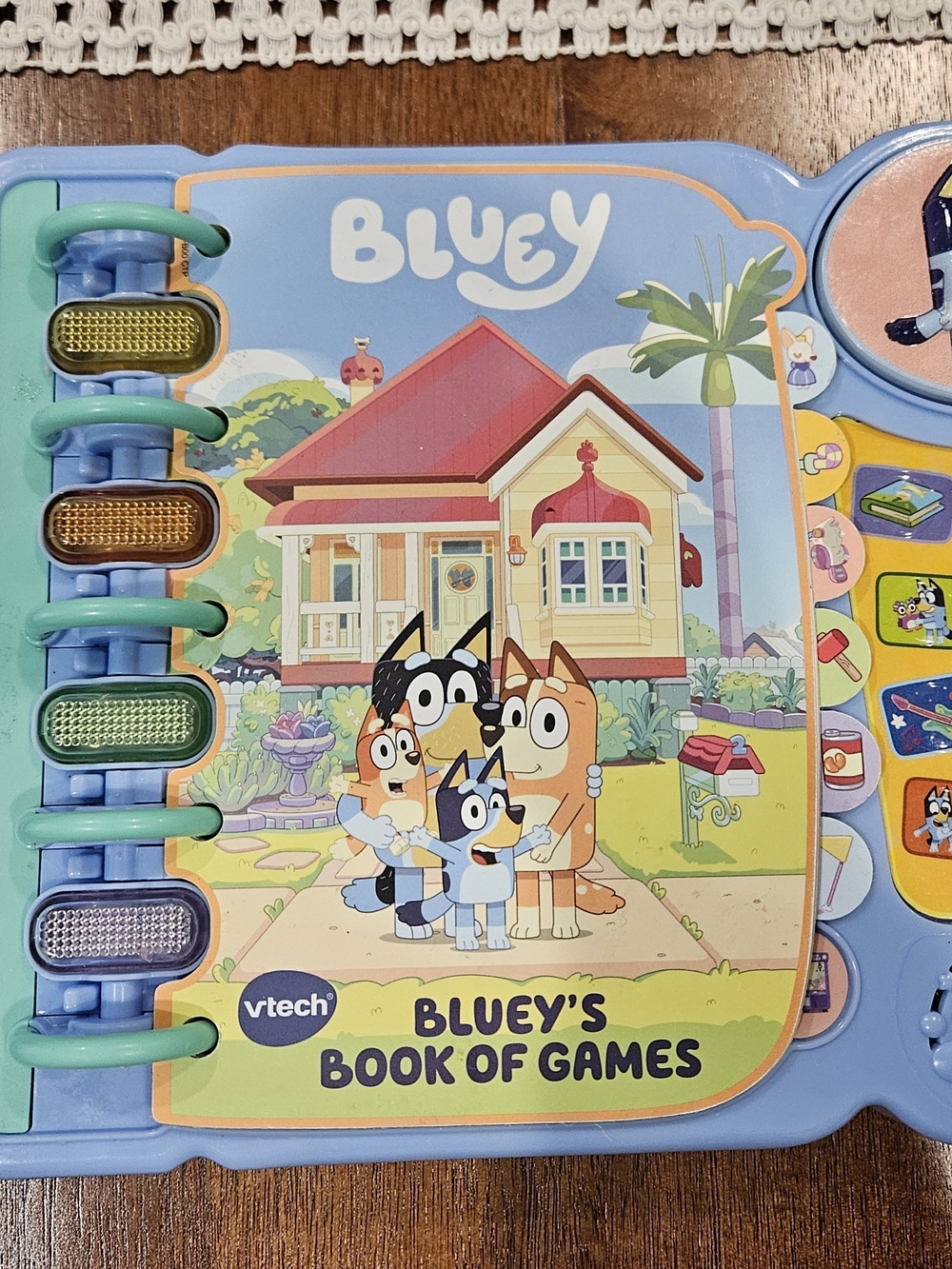 VTech Bluey’s Book of Games - Blue Interactive Learning Book